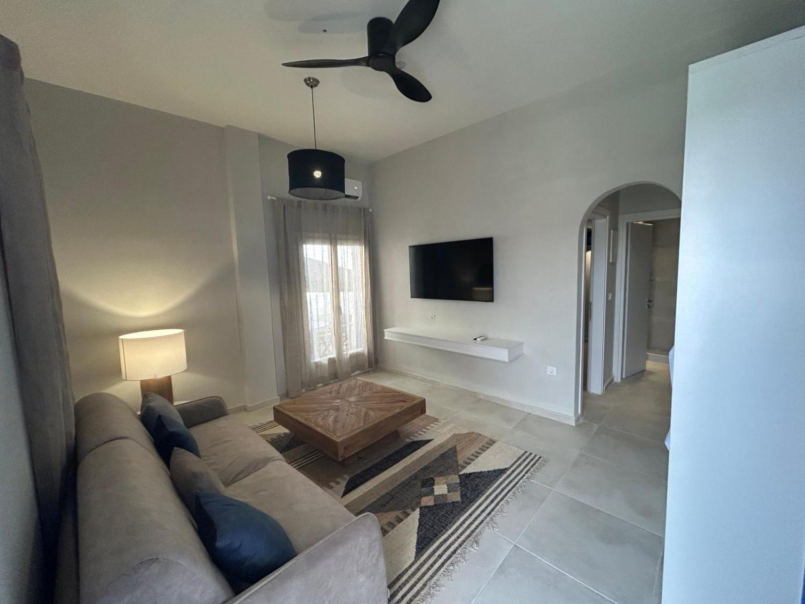 The Noverian Bios Santorini Boutique Hotel Fira  Room photo