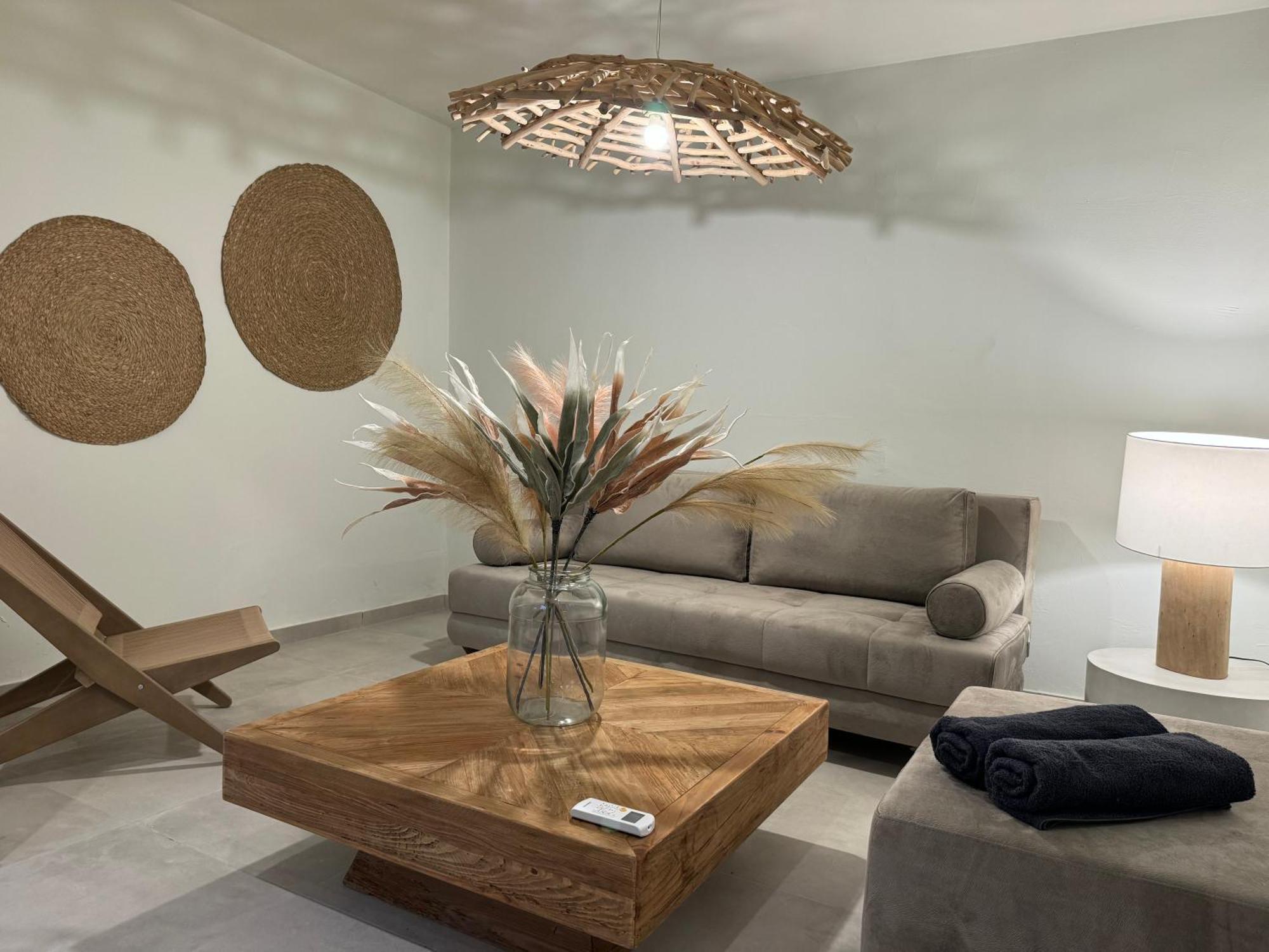 The Noverian Bios Santorini Boutique Hotel Fira  Room photo